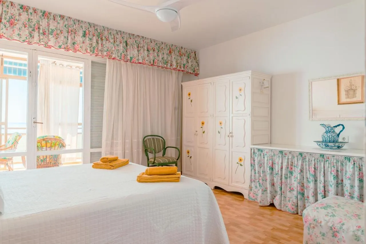Nt Malibu Beach Stunning Sea Views Benalmádena 0*,  Spanien
